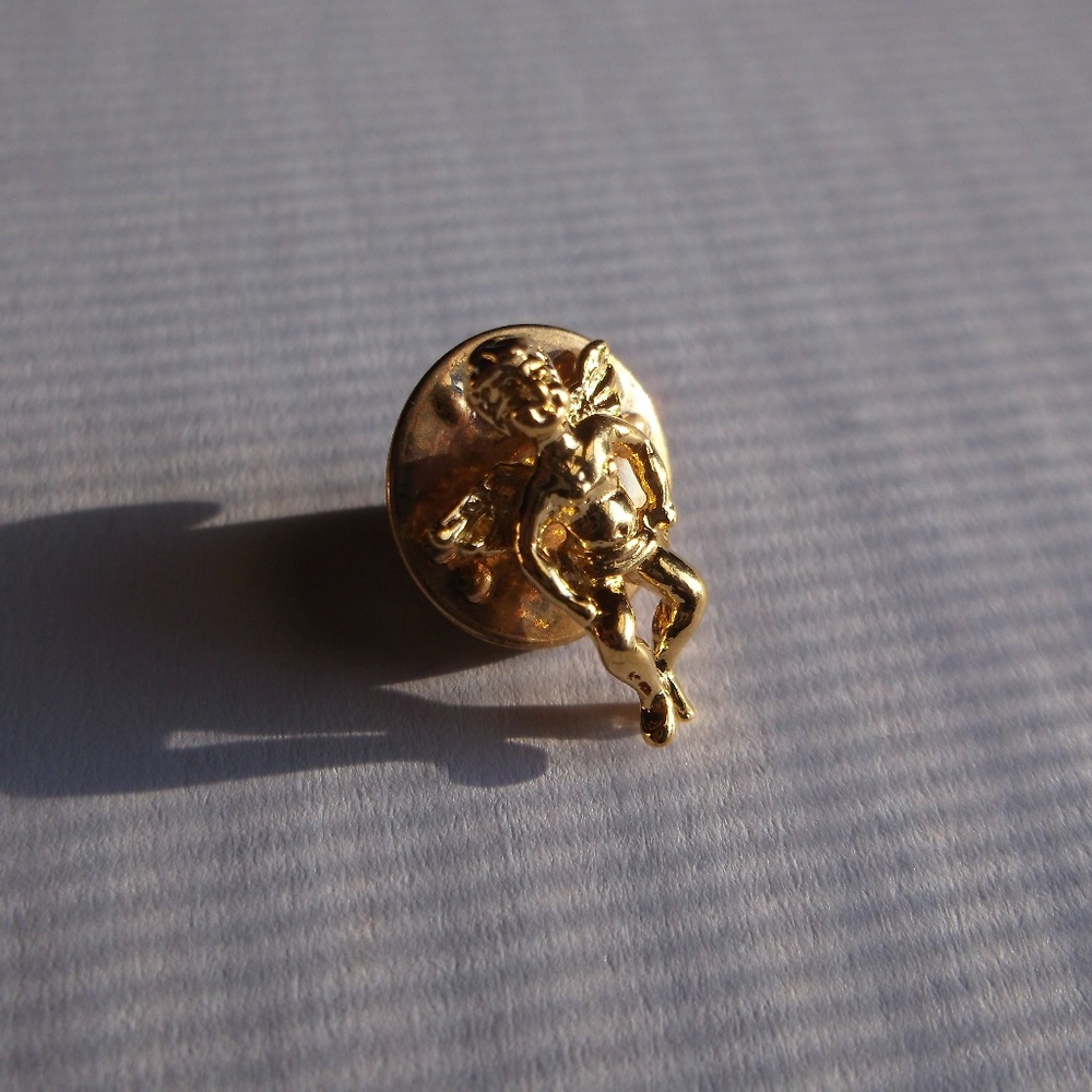 Vintage Gold Angel Lapel/Tie Tack